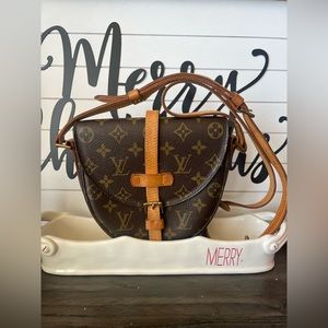 SOLD Authentic Louis Vuitton Chantilly PM